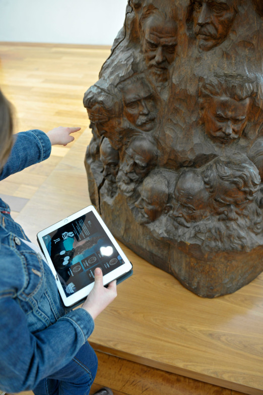 1er test du parcours sur tablette testé par des enfants ! - Musée La Piscine