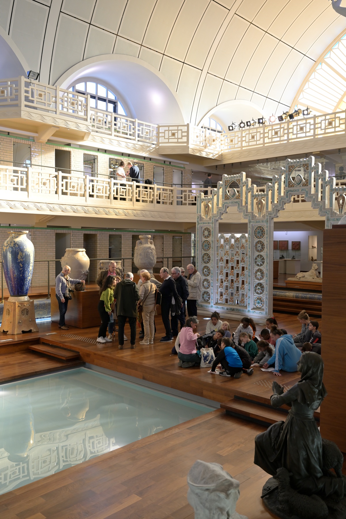 Groupes visitant le musée La Piscine