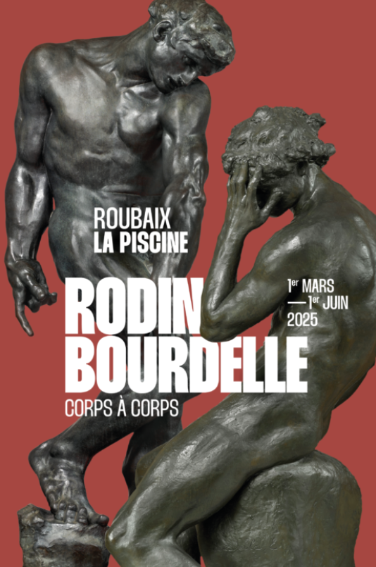 Affiche d'exposition pour "Robin Bourdelle, corps à corps". Exposition datant du printemps 2025. La sculpture utilisée pour l'affiche est Adam, un bronze, d'Auguste Rodin. La sculpture représente deux hommes, l'un est assis sur un cailloux et se tient le visage avec sa main, l'autre à une jambe posée sur un autre rocher et regarde le sol.